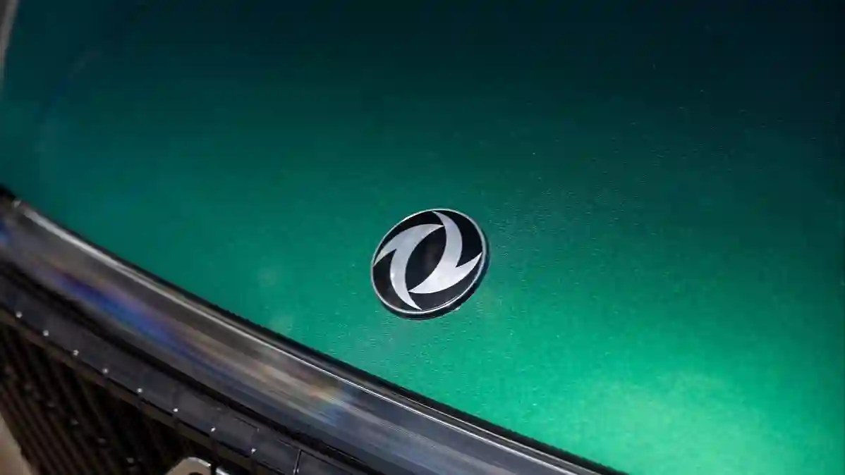 DONGFENG объявляет о старте продаж нового кроссовера MAGE
