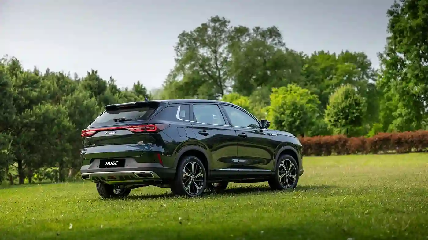 Стартовали продажи флагманского кроссовера Dongfeng HUGE